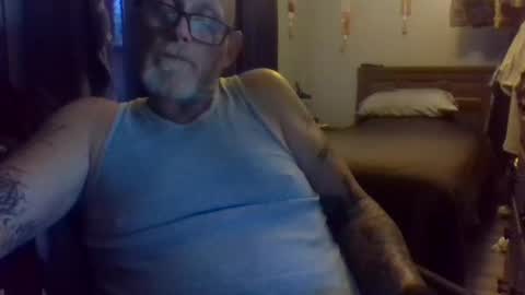 Snapshot of chompers176983 chatting on October 4, 2025, 5:11 pm chompers online show from October 4, 2025, 5:11 pm