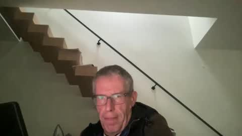 choupipat1 online show from October 28, 2025, 3:47 pm