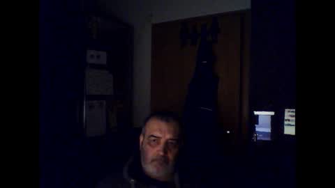 Snapshot of chris250268 chatting on January 11, 2025, 2:41 am Chris online show from January 11, 2025, 2:41 am