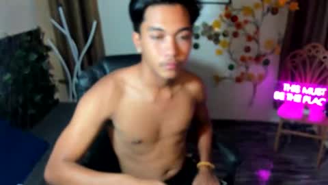 chris_hardfucker online show from December 22, 2025, 2:08 am