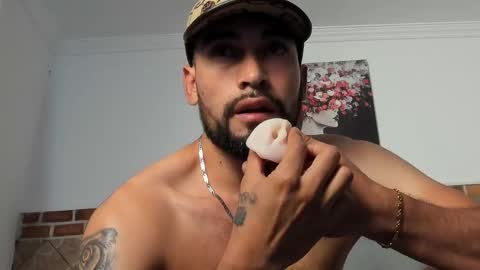 Snapshot of chris_kizz chatting on December 19, 2024, 6:45 am chris_kizz online show from December 19, 2024, 6:45 am