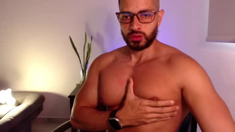 cris         Twitter magnum101010 insta magnumc20 online show from March 2, 2025, 2:32 pm