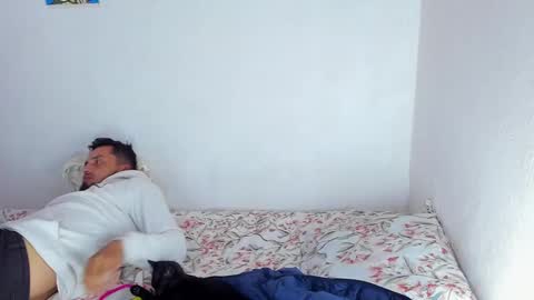 Snapshot of chris_megangrey chatting on October 11, 2025, 4:33 am chris_megangrey online show from October 11, 2025, 4:33 am