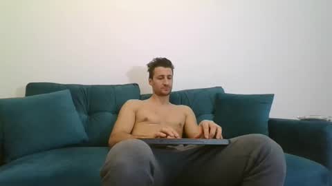 Snapshot of chrisaron chatting on February 23, 2025, 4:24 pm chrisaron online show from February 23, 2025, 4:24 pm