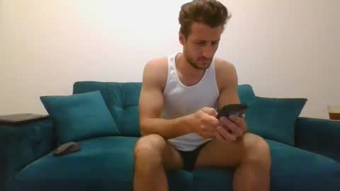 Snapshot of chrisaron chatting on March 10, 2025, 4:17 am chrisaron online show from March 10, 2025, 4:17 am