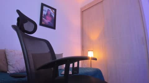 chrismorgan24 online show from March 6, 2025, 11:20 pm