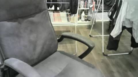 Snapshot of chrisprngr chatting on September 21, 2025, 4:52 pm chrisprngr online show from September 21, 2025, 4:52 pm