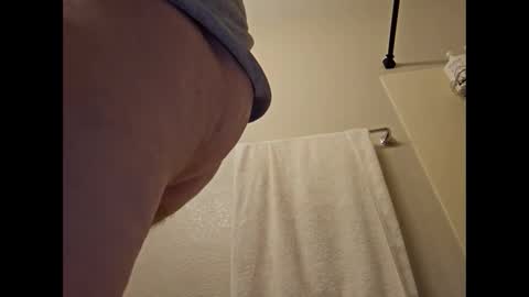 Snapshot of chrispycum chatting on December 16, 2024, 3:30 am Chris online show from December 16, 2024, 3:30 am