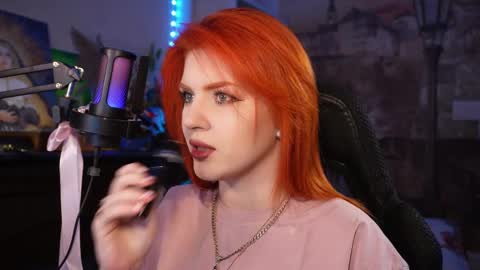 chriss_foxx online show from March 7, 2025, 6:43 pm