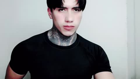 CHRIS  INDEPENT MODEL online show from September 17, 2025, 4:19 pm