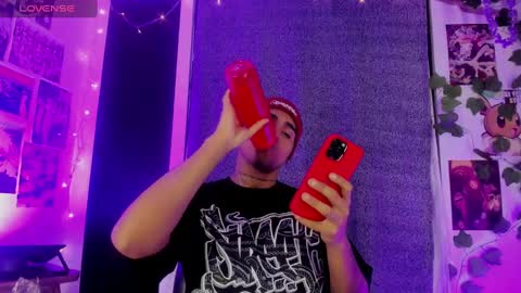 Christian Wang online show from January 12, 2025, 1:21 am