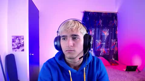 Christian Wang online show from March 4, 2026, 3:40 pm