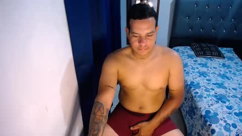 Snapshot of christian_maln chatting on October 8, 2025, 11:24 pm christian_maln online show from October 8, 2025, 11:24 pm