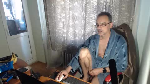 ChristiantBoy online show from March 5, 2026, 7:26 am