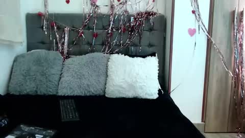 Christine Moore online show from September 22, 2025, 5:37 pm