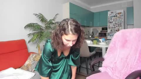Snapshot of christina_hot chatting on December 2, 2024, 2:52 pm Chris online show from December 2, 2024, 2:52 pm