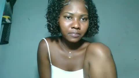 christine985 online show from October 22, 2025, 9:42 am