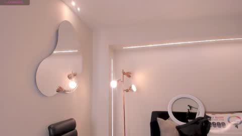 Snapshot of christineford1 chatting on February 19, 2026, 12:01 pm Christine Ford online show from February 19, 2026, 12:01 pm