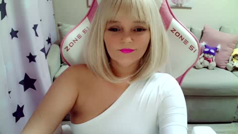 Snapshot of christirose chatting on December 29, 2024, 8:33 am Christi online show from December 29, 2024, 8:33 am