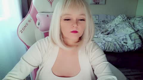 Snapshot of christirose chatting on January 23, 2025, 10:54 am Christi online show from January 23, 2025, 10:54 am