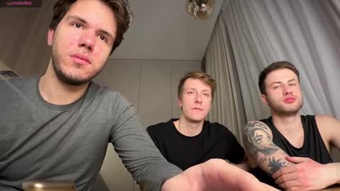 Snapshot of christophertan chatting on February 21, 2025, 11:21 pm Christopher online show from February 21, 2025, 11:21 pm