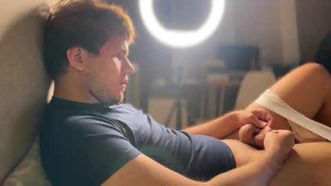 Christopher online show from November 5, 2025, 8:20 pm