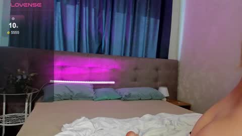 hristy3 online show from February 17, 2025, 7:04 am