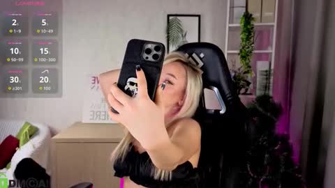 hristy3 online show from December 15, 2025, 12:26 am