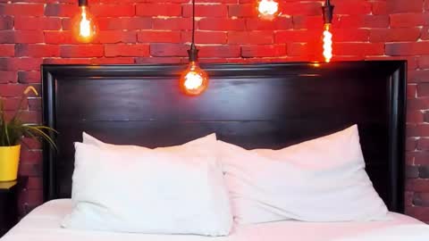 christyna_ross online show from October 8, 2025, 7:22 pm