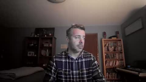 Snapshot of chrisw8121670385 chatting on February 22, 2026, 11:58 pm Chris online show from February 22, 2026, 11:58 pm