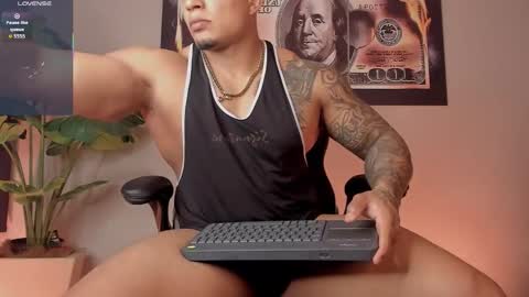 chrizmacgregor online show from November 24, 2025, 11:04 pm