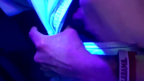 Snapshot of chronicvibez chatting on February 15, 2026, 8:02 am chronicvibez online show from February 15, 2026, 8:02 am