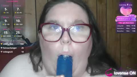 kenli online show from April 21, 2026, 10:45 pm