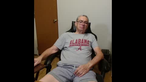 chubbyguy00054 online show from February 9, 2025, 2:38 am