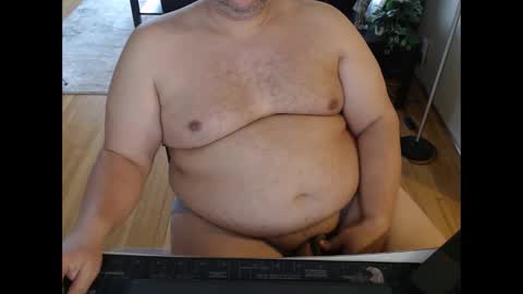 Snapshot of chubbyvix chatting on April 28, 2026, 2:27 am AstorYvr online show from April 28, 2026, 2:27 am