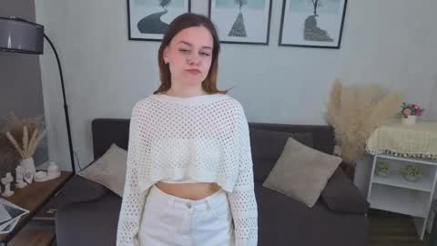 Snapshot of ciaragately chatting on April 4, 2026, 11:29 am My name is Mia hello everyone online show from April 4, 2026, 11:29 am