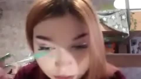 Snapshot of cicelylohry chatting on October 18, 2025, 8:59 am Hello Eva here   Help me to make 100 thumbs up 333 online show from October 18, 2025, 8:59 am