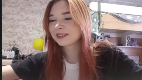 Snapshot of cicelylohry chatting on October 21, 2025, 9:10 am Hello Eva here   Help me to make 100 thumbs up 333 online show from October 21, 2025, 9:10 am