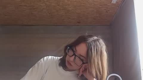 Snapshot of cicelyphaup chatting on June 2, 2026, 9:11 am Olivia online show from June 2, 2026, 9:11 am