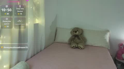 Snapshot of cielo_18d chatting on January 7, 2025, 3:24 am Mia online show from January 7, 2025, 3:24 am