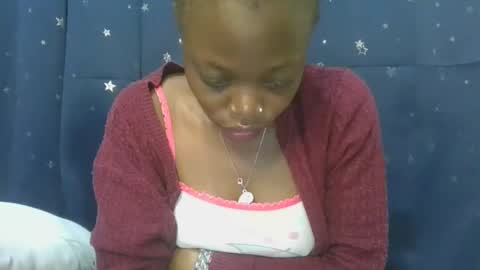 cilia petite online show from February 19, 2025, 1:17 pm