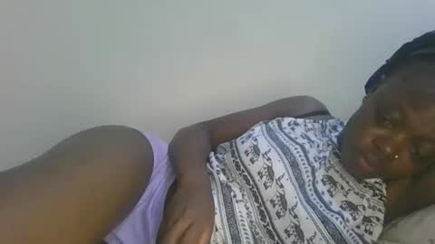 cilia petite online show from February 18, 2026, 11:33 pm