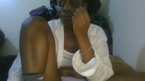 cilia petite online show from June 7, 2026, 1:37 pm