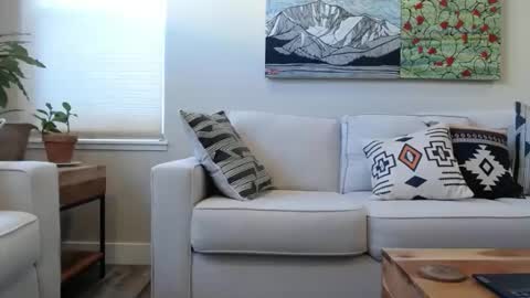 cinapw online show from October 18, 2025, 3:02 pm