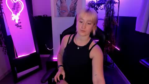 Cin Bellamy online show from September 23, 2025, 5:21 am