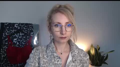 Cinderella online show from April 7, 2026, 5:30 am