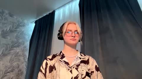 Snapshot of cindiwittner chatting on November 14, 2025, 5:33 pm Cindi online show from November 14, 2025, 5:33 pm