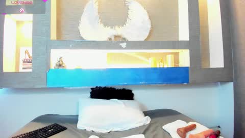 Cinthya  online show from February 24, 2025, 6:36 pm