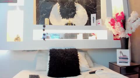 Cinthya  online show from September 23, 2025, 12:08 pm