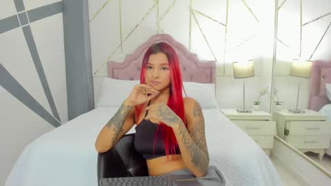 Snapshot of cintiacolins chatting on February 19, 2025, 7:27 pm CintiaCollins online show from February 19, 2025, 7:27 pm